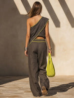 Casual Two-piece Set Featuring A Sleeveless Linen-cotton Top And Trousers With Color-block Piping.
